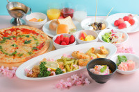 ホテルグレイスリー札幌1階レストラン　BONSALUTE CAFÉ「春色 ランチ＆真 っ赤なイチゴとスイーツビュッフェ」 ＜22日～29日まで開催＞